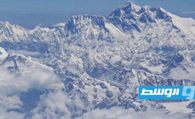 أعلى نهر جليدي في «إيفرست» يتقلص بوتيرة متسارعة