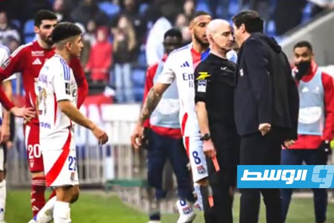 بعد مشهد «نطحة زيدان».. إيقاف فونسيكا 9 أشهر في عيد ميلاه الـ52