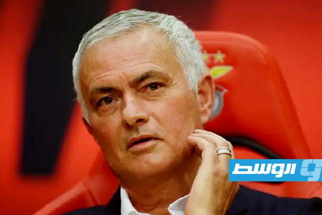 مورينيو يكشف أسباب قبوله تدريب بنفيكا برغم تواضع الراتب