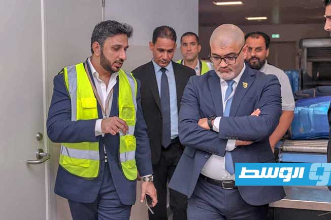 وفد إماراتي يتفقد مطار بنينا تمهيدا لتسيير رحلات بين دبي وبنغازي
