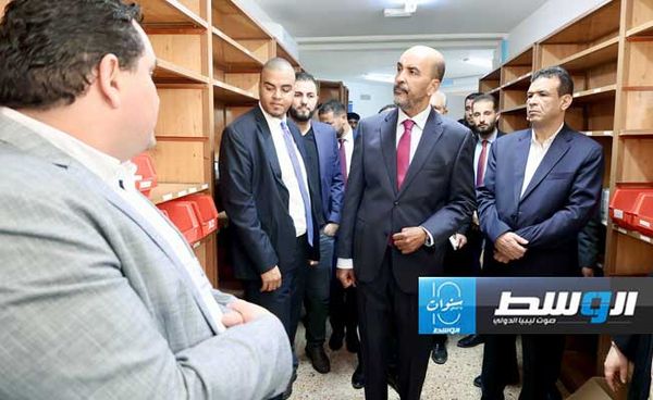 الكوني يأسف على أحوال نزلاء تخلى عنهم ذووهم بمستشفى الرازي للأمراض النفسية
