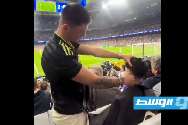 فيديو.. حلاق في مدرجات سانتياغو برنابيو خلال مواجهة ريال مدريد وبايرن ميونخ