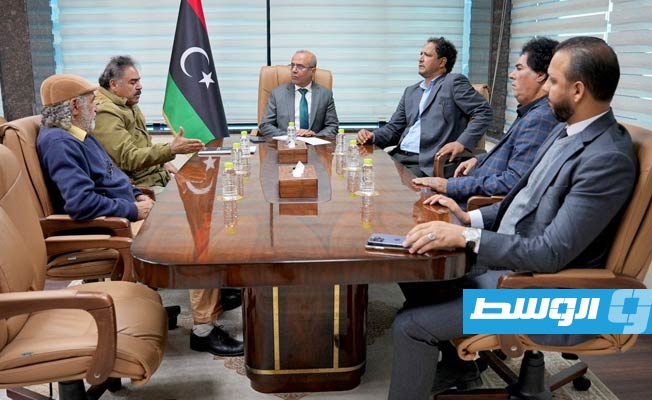 اللافي يؤكد لأعيان المقارحة إصرار «الرئاسي» على إنجاز المصالحة ومعالجة أوضاع السجناء