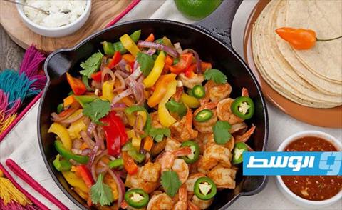 فاهيتا الجمبري بالفلفل الملون في 5 خطوات