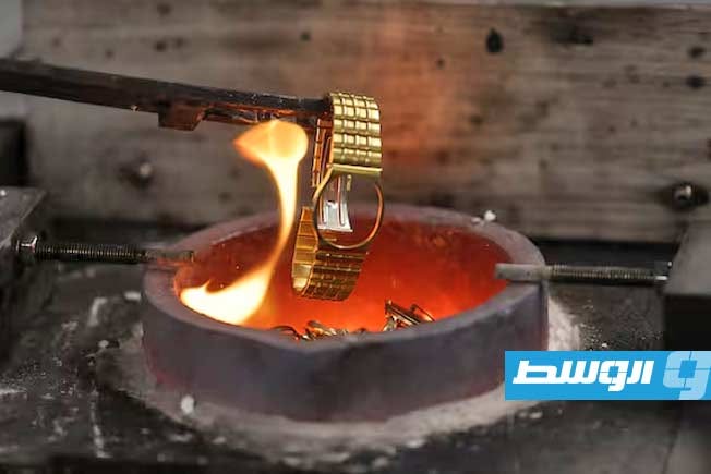 كيف دفع الطلب على الذهب «الساعات الفاخرة» إلى أفران الصهر؟