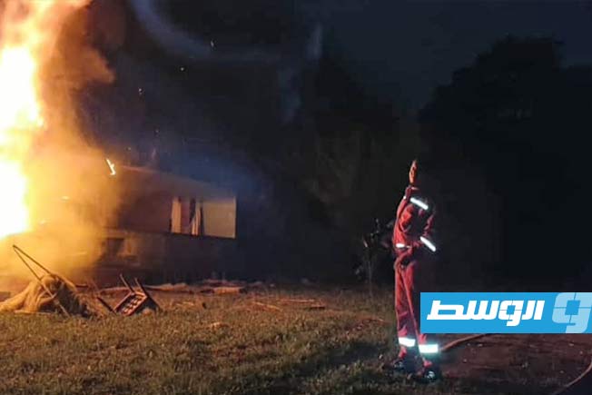 إخماد حريق بفندق في طرابلس