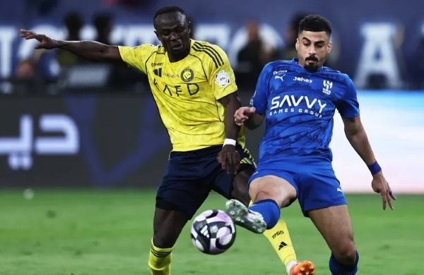 نهاية درامية لديربي النصر والهلال تؤجل حسم لقب الدوري السعودي (فيديو)