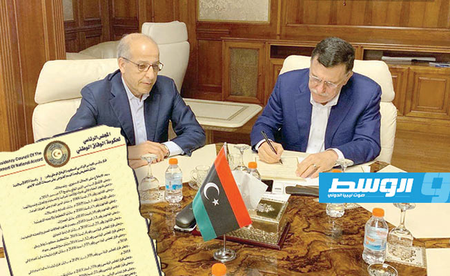 قرار خفض رسوم بيع العملة بين مؤيد و«متحفظ»