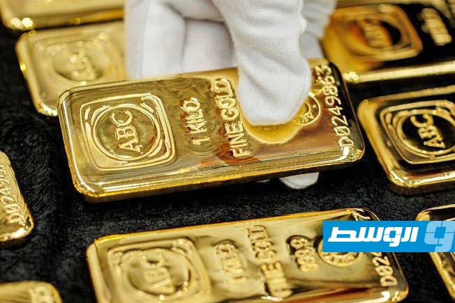 الذهب يعاود الارتفاع بعد تراجع تاريخي بدفع من الطلب الصيني
