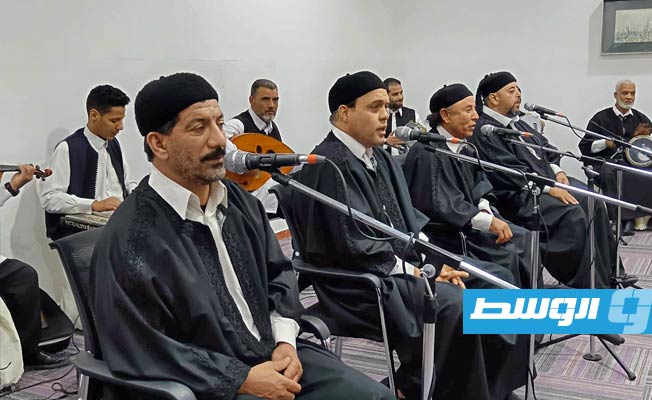 شعر وتشكيل ومالوف احتفاء بيوم اللغة العربية (صور)