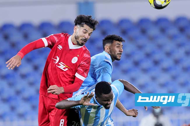 الاتحاد يواصل الصدارة والشموع يعزز رصيده بثلاث نقاط في «دورينا»