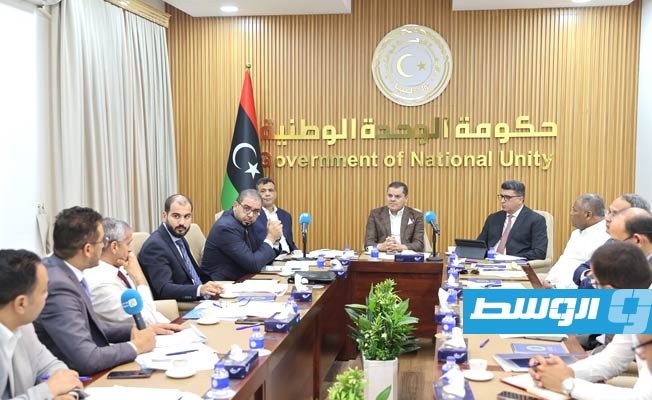 اجتماع موسع لمتابعة العطاء العام للأدوية.. والإمداد الطبي يوضح حقيقة نقص أكياس الدم
