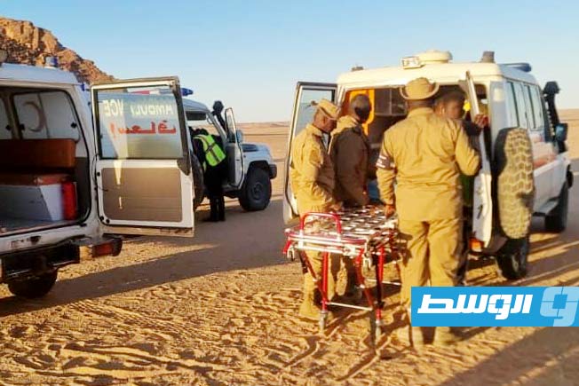 مصرع سيدة وإصابة 9 بانقلاب سيارة تنقل نازحين سودانيين في الكفرة
