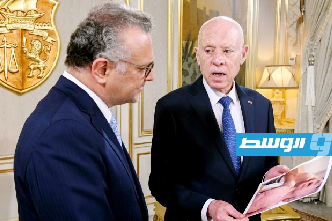 الرئيس التونسي يعرض على مستشار ترامب صور معاناة أطفال غزة .. ويؤكد: تعبر عن «وحشية وإجرام»