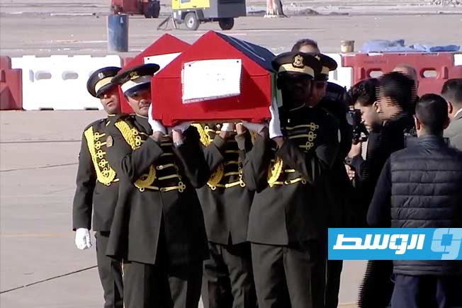 وصول جثامين ضحايا طائرة الحداد المنكوبة إلى طرابلس (فيديو)