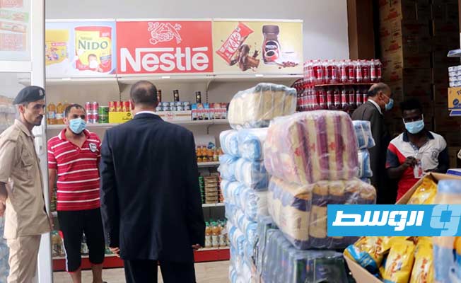 «الاقتصاد» تضبط الأسواق عبر تقنين «السلع المحظورة»