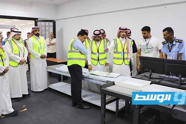 وفد من الطيران السعودي يتفقد مطار بنينا في بنغازي تمهيدا لاستئناف الرحلات