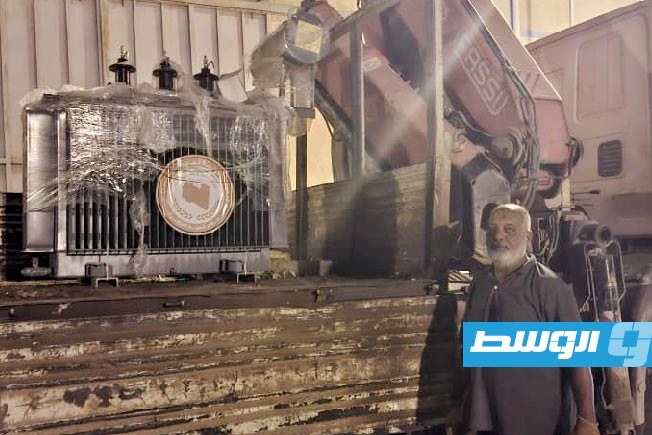 بعد انقطاع الكهرباء في بنغازي.. عودة التيار لأرض عصمان ومحطة بوعطني تنتظر تركيب محول جديد