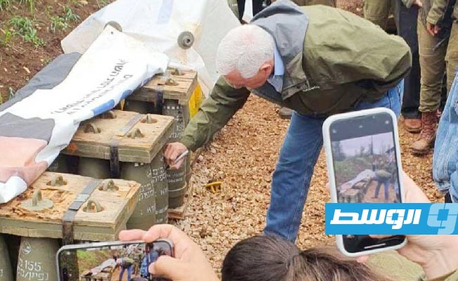 نائب الرئيس الأميركي السابق يوقِّع على قذائف إسرائيلية عند حدود لبنان