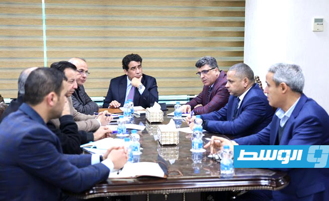 المنفي يوصي بضرورة الحفاظ على أموال وممتلكات مؤسسة الاستثمار