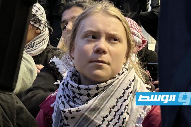ناشط تركي بـ«أسطول الصمود»: الإسرائيليون عذبوا السويدية تونبرغ وسحلوها وأجبروها على تقبيل عَلَمهم