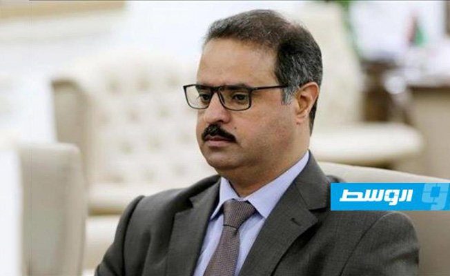 موظفو المكاتب المالية يطالبون بإطلاق وزير مالية «الموقتة»