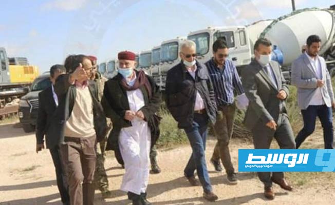 الغاوي يتعهد بالتواصل مع «هيونداي أمكو» لاستكمال مشروع إسكاني بالقبة