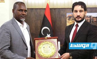 «دومة» يبحث عودة النازحين والمهجرين من بلدية مرزق