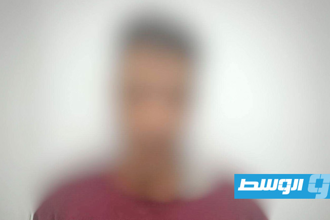 القبض على تاجر مخدرات محكوم بالسجن غيابيًا في بنغازي