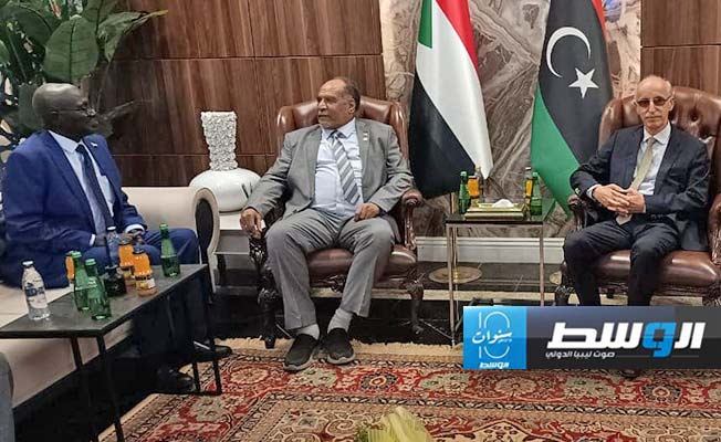 بدعوة من القيب.. وزير التعليم العالي السوداني يصل طرابلس لبحث ملف الطلاب النازحين