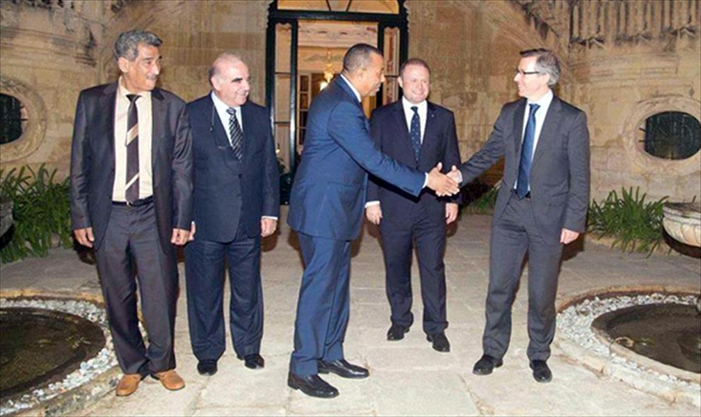 الحكومة الليبية تؤيّد المبادرة الأممية لوقف القتال وتسليم الأسلحة