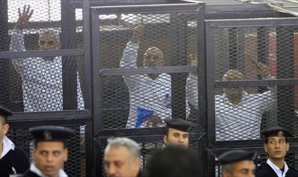 اليوم.. إعادة محاكمة مرشد الإخوان في «غرفة عمليات رابعة»