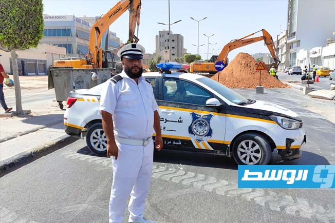 صيانة هبوط أرضي بطريق «20 رمضان» في طرابلس