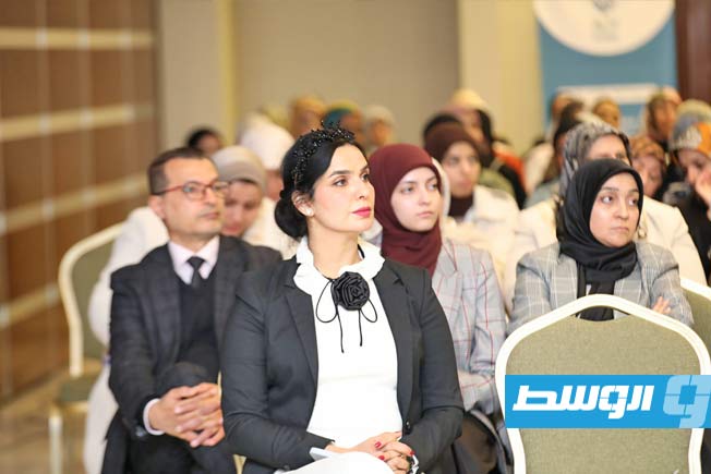 جلسة حوارية تناقش القيادة النسائية والتحديات أمام الشابات في ليبيا