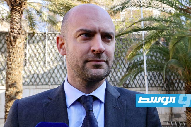 وزير خارجية فرنسا يدعو من دمشق لـ«إتلاف» الأسلحة الكيميائية السورية
