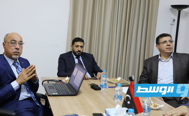 «الاقتصاد» تبحث إطلاق بورصة المشروعات الصغرى والمتوسطة