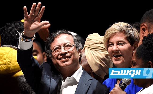 غوستافو بيترو: مقاتل حروب العصابات السابق يصبح أول رئيس يساري لكولومبيا
