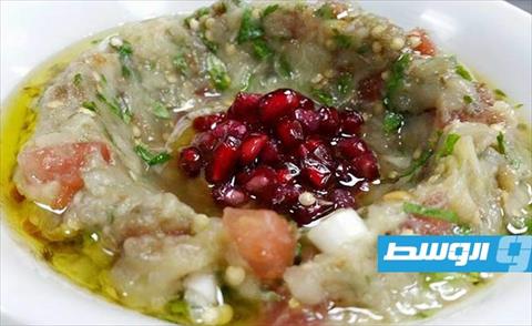 متبل الكوسة بالصنوبر والرمان
