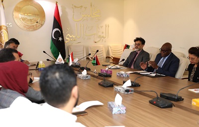 زينينغا يبحث مع أعضاء بمجلس النواب مبادرة باتيلي بشأن الانتخابات