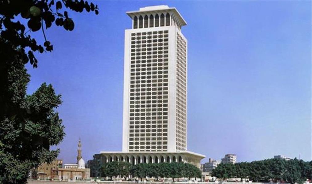 الخارجية المصرية: أجلينا 40 ألف مصري من ليبيا ثم عادوا إليها