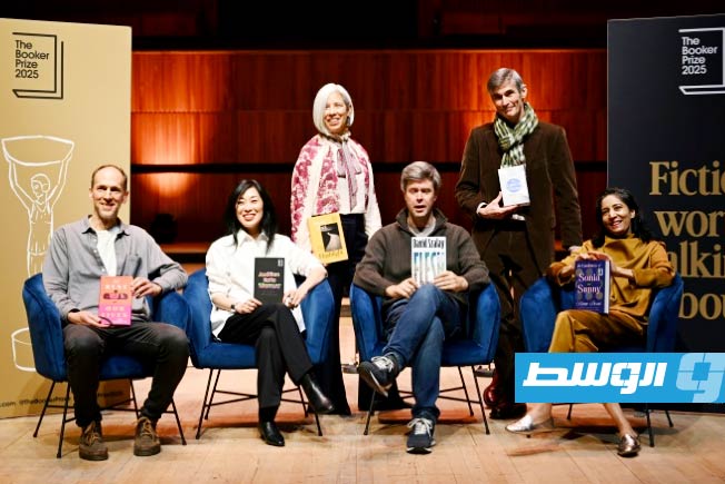 فوز الكاتب البريطاني المجري ديفيد سالوي بجائزة بوكر عن روايته «فلِش»