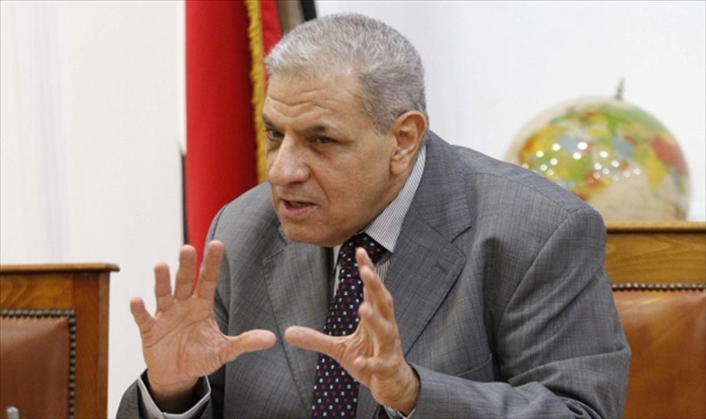 مصر: محلب يؤكد عدم تدخل الحكومة في الانتخابات