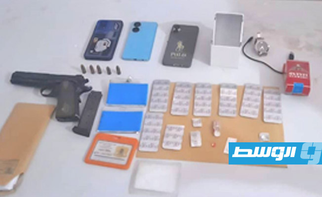 ضبط مروج «حشيش» وخمور في بنغازي