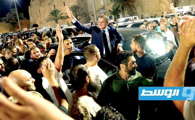 جريدة «الوسط»: صراع أركان السلطة يهدد بنقل المواجهة إلى الشارع