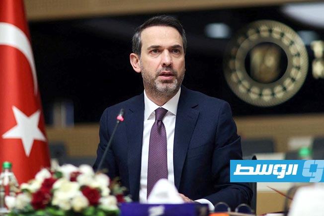 في ظل تقاربها مع الرجمة.. تركيا تعلن عن خططها للتنقيب عن النفط والغاز في ليبيا