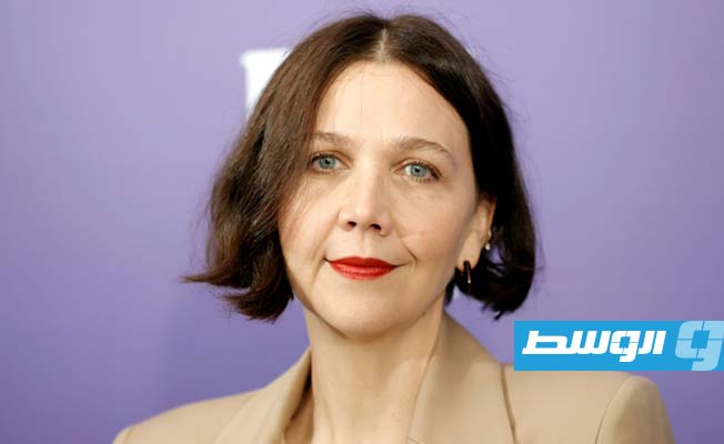 ماغي جيلنهال تقارب الأمومة المثالية في أولى تجاربها الإخراجية