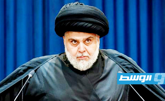 مقتدى الصدر يعلن تجميد نشاطات تياره لعام كامل