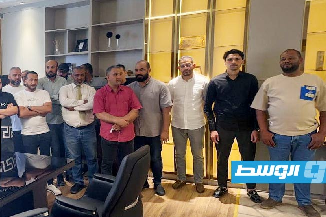 موظفون بـ«الموارد المائية» يستنكرون دخول «الوزير الموقوف» مقر الوزارة بمعاونة «قوة عسكرية»