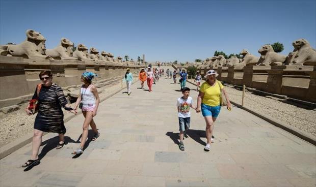 كباش الكرنك تزين ميدان التحرير في مصر وجدل حول نقلها