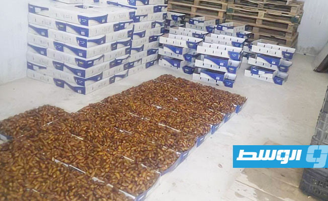 غلق مبردات حفظ التمور في زليتن بالشمع الأحمر